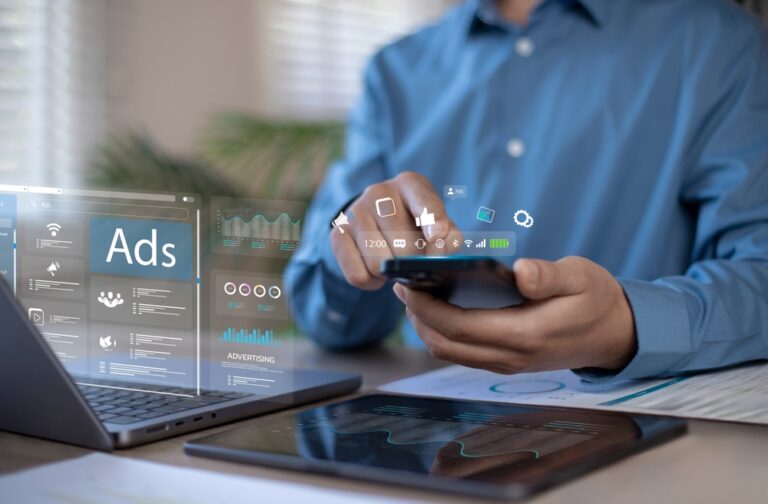 Digital,Marketing,Online,Sales,Concept.,Businessman,Using,Laptop,With,Advertising